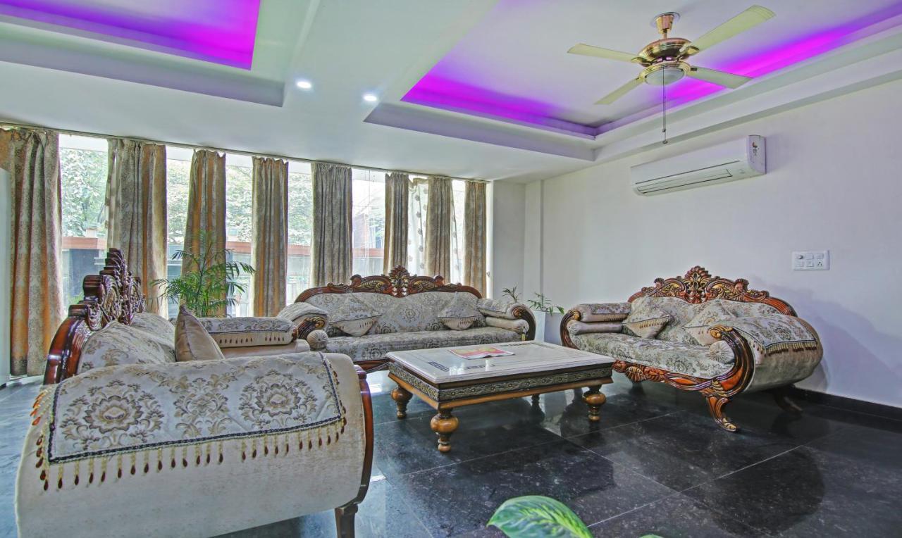 Itsy Hotels Nyra Gurgaon Zewnętrze zdjęcie